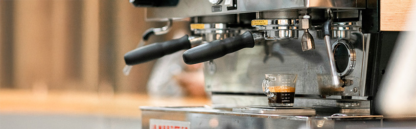 Macchina per espresso semiautomatica a leva